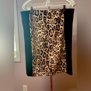 Slimming Pencil Skirt, XL. Stretchy material.